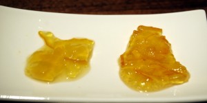 Links: Bitterorangenmarmelade mit Blondorange (Variante I) / Rechts: Bitterorangenmarmelade pur (Variante II)